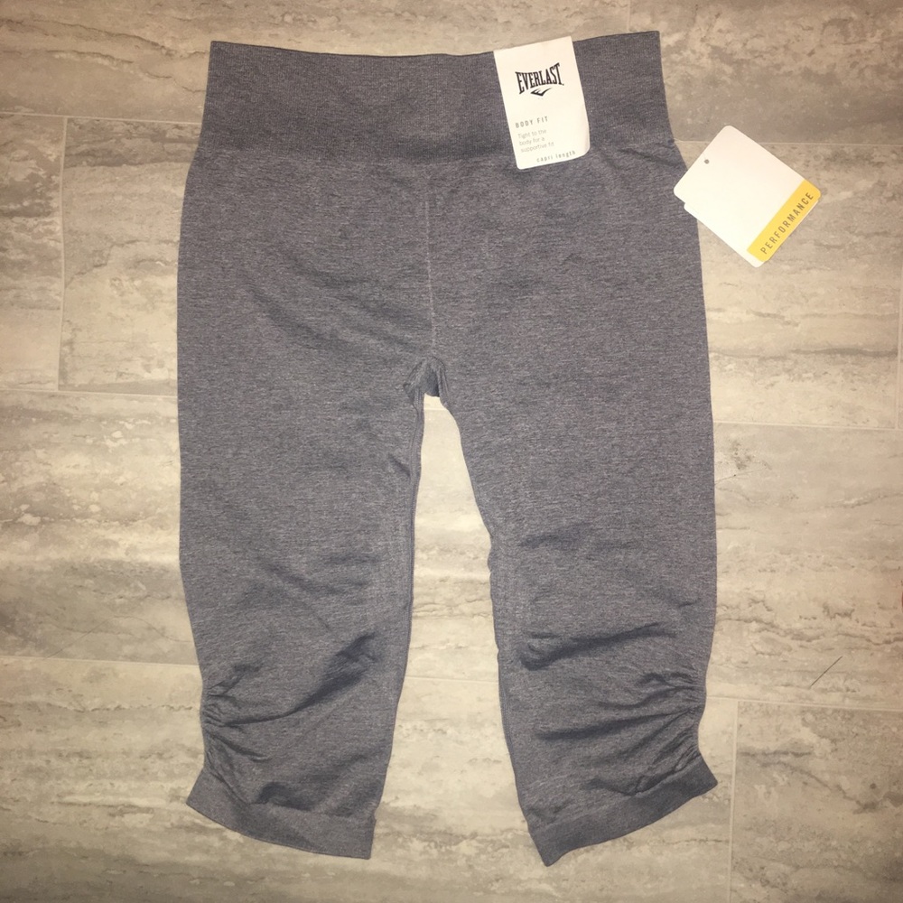 Large Everlast Capri leggings